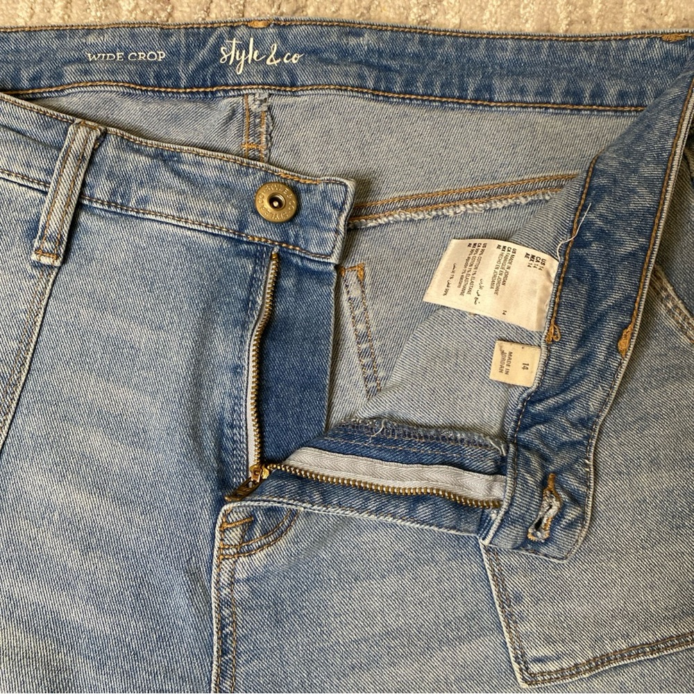 Style & Co High Rise Wide Crop Jeans Size 14 Blue Denim - Picture 8 of 11